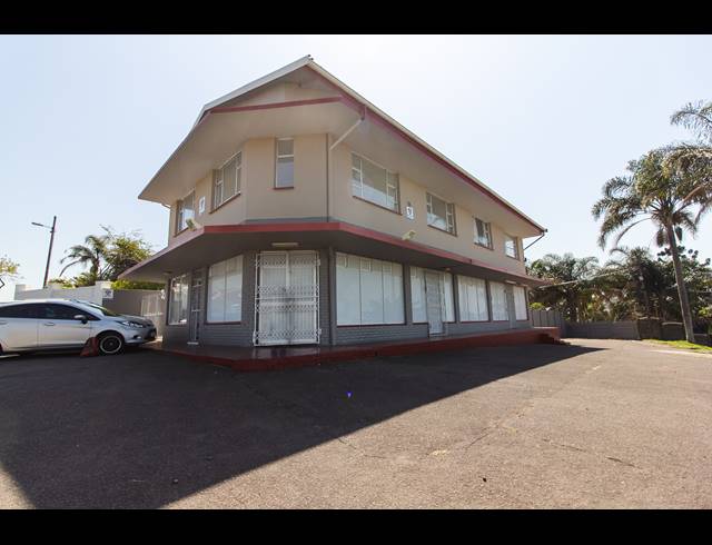 55M² OFFICE TO LET IN UMHLATUZANA